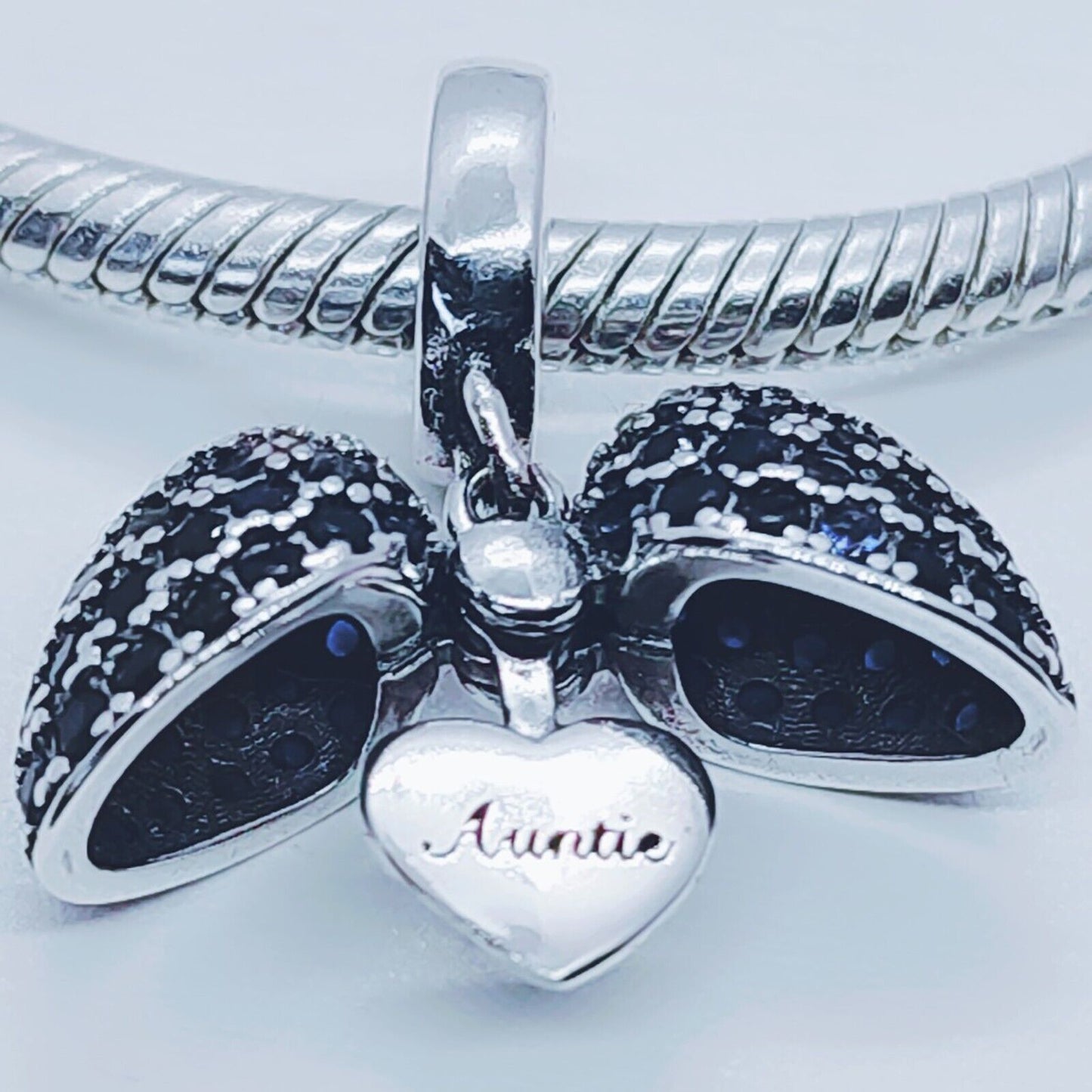 Auntie Heart Charm Locket for Pandora Bracelet or Necklace. 925 Sterling Silver