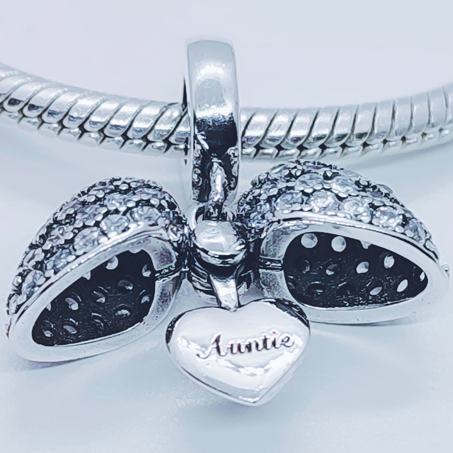 Auntie I Love You Heart Necklace. Pendant also fits Pandora Bracelet.  Available in 4 colours